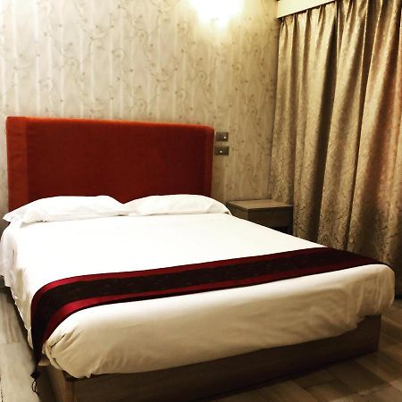 Igiban Hotel Milan Exterior photo